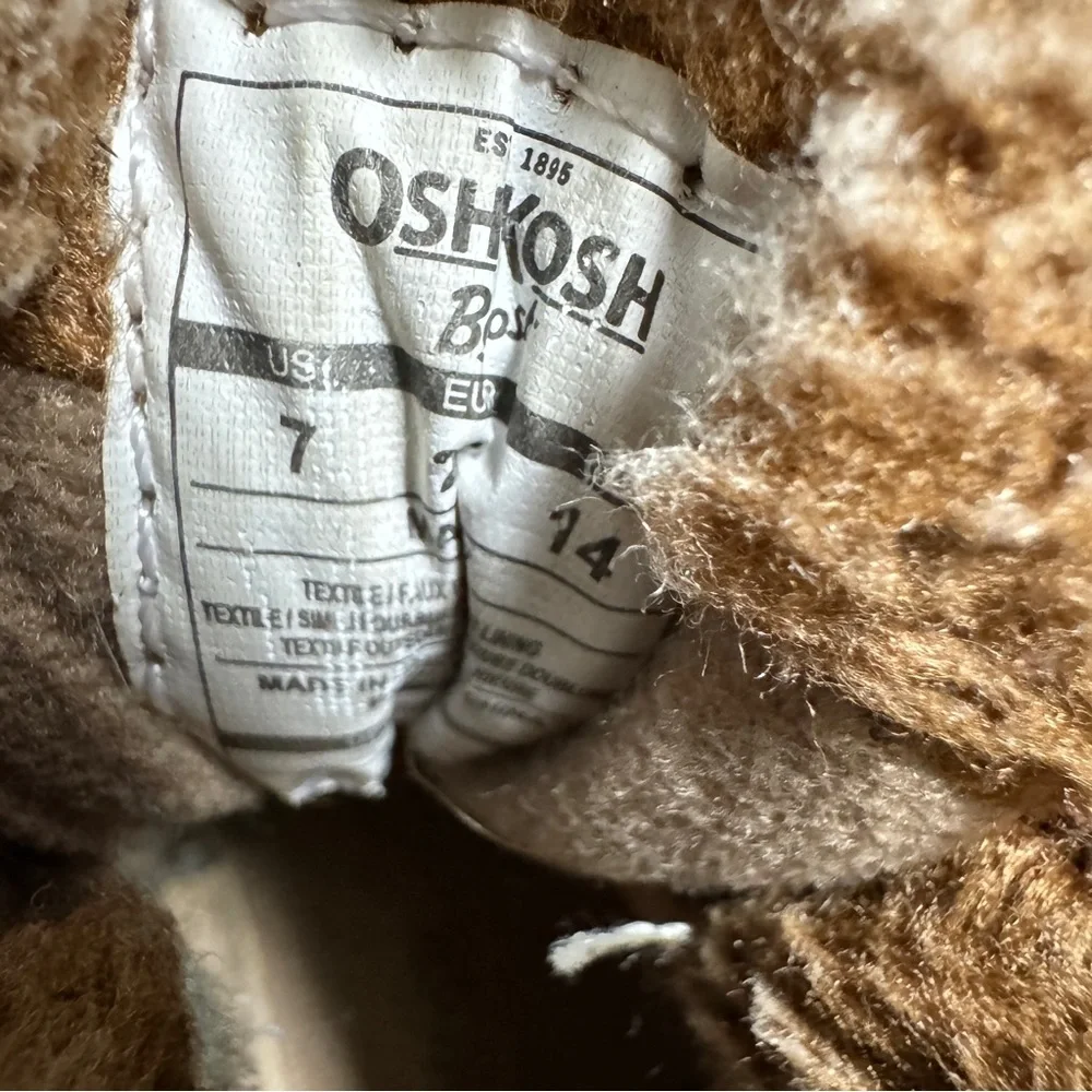 🔵 3 for $9 OshKosh B'gosh Boys Sz 7 Boots